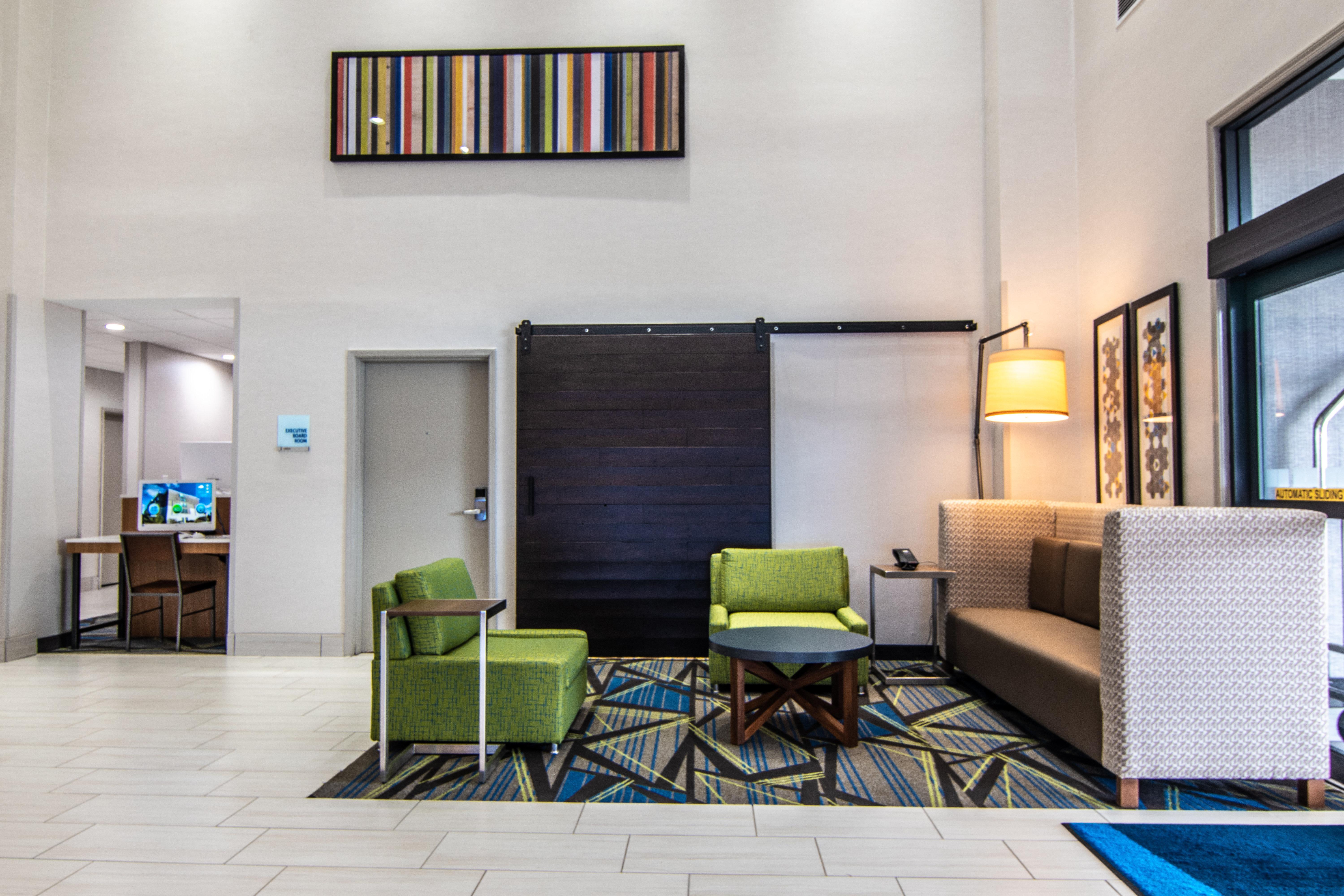 Holiday Inn Express & Suites - Indianapolis Northwest By Ihg Exterior photo
